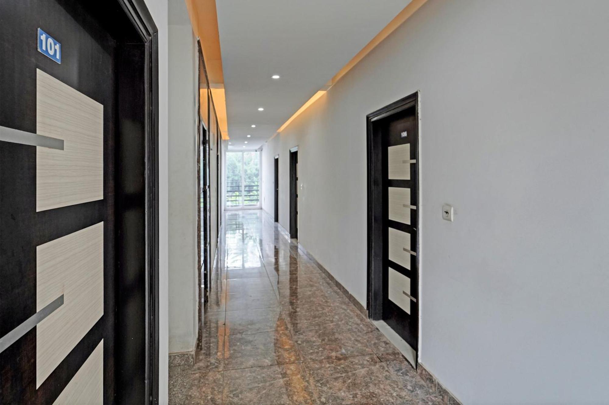 Hotel O Babil Palace Near Omaxe Celebration Mall Gurgaon Exterior foto